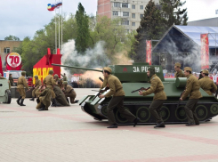 Бессмертный полк, возложение цветов, праздничный концерт, полевая кухня фейерверк в честь Дня Победы и многое другое ждет волгодонцев 9 мая