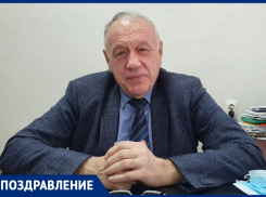 Здоровья и терпения в Новом году пожелал волгодонцам главный врач городской поликлиники №3 Виктор Дорохов 