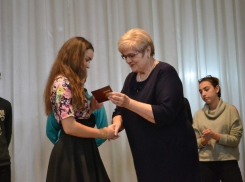 В Волгодонске 26 сильных духом студентов получили значки отличия ГТО
