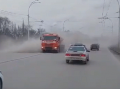 «Все в пыли, невозможно дышать»: волгодонцы об уборке города от грязи