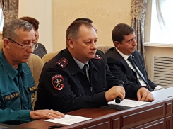 Бороться с пьяными за рулем и «закладчиками» посоветовали полицейским Волгодонска в администрации