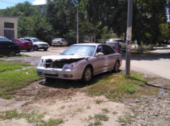 Газовое оборудование взорвалось в припаркованном автомобиле в Волгодонске