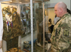 «Есть такая профессия – Родину защищать»: в Волгодонском эколого-историческом музее открылась выставка о героях-волгодонцах 