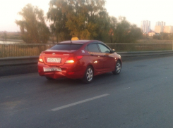 В Волгодонске на мосту в результате ДТП «Хендай» вылетел на «встречку» и чудом не создал куда более серьезную аварию