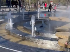 Пока в тестовом режиме: в сквере «Дружба» заработал новый фонтан