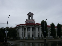 Городской архив Волгодонска может уйти из «Здания со шпилем»