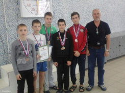 Пловцы из Волгодонска привезли россыпь наград с «Веселого дельфина»