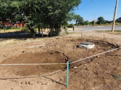 «Запаха стоков не зафиксировано»: Водоканал проверил коллектор на В-8 на предмет течи