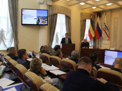 Каждому депутату – по миллиону, новые лица в комиссии по строительству и молодежном парламенте: итоги весеннего заседания Волгодонской Думы