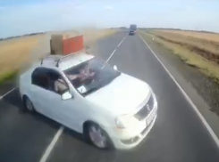 Момент смертельного ДТП со сгоревшими в автомобиле людьми запечатлел регистратор
