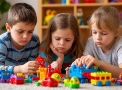 Под присмотром: на Дону принят закон о наставничестве детей-сирот