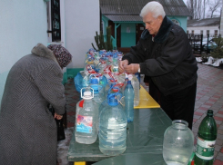 В волгодонских храмах началась крещенская служба