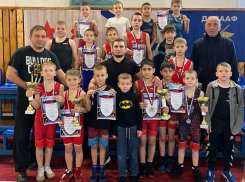 Спортсмены из Волгодонска отличились на Межрайонном турнире по греко-римской борьбе