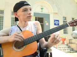 Выпавшего с седьмого этажа 19-летнего волгодонца навестил Общероссийский народный фронт 