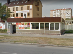 Торговый павильон у ТДЦ «Статус» в Волгодонске в срочном порядке демонтируют для устранения коммунальной аварии 