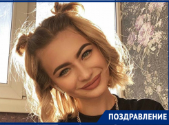 «Мисс Блокнот-2020» Виктория Чуприкова отмечает День рождения 