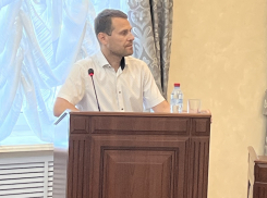 Председатель Комитета по физической культуре попросил у депутатов Волгодонска по 20-30 тысяч рублей на спортивный инвентарь