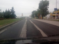 «Из одной колеи в другую»: волгодонцы раскритиковали ремонт дороги на Строителей