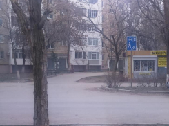 В Волгодонске водитель сбил 78-летнюю пенсионерку и скрылся с места происшествия
