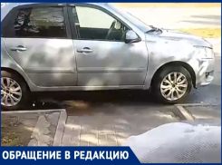«Ни пройти ни проехать»: водитель припарковал свой авто на пешеходном переходе