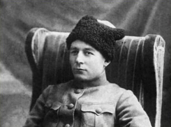 40 лет назад переулок Строителей в Волгодонске переименовали в честь легендарного комкора