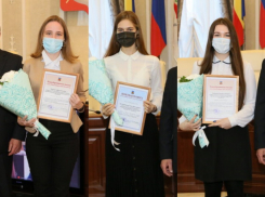 Волгодонские старшеклассницы получили награды за прохождение в финал конкурса «Большая перемена»