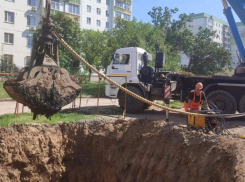 Водоканал отремонтировал аварийную канализацию на Лазоревом проспекте