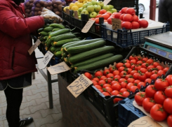 Работница рынка в Волгодонске поверила посетительнице и лишилась 452 тысяч рублей