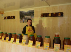 Сладкий, нежный и освященный подарок к Медовому Спасу можно приобрести в «Медовой лавке»