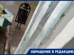 Экономят на всем: волгодонцы показали, как в их МКД отремонтировали входные группы 