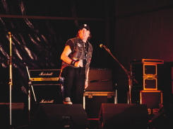 Фоторепортаж с выступления легендарного солиста группы «Ария» Артура Беркута на фестивале в Цимлянске