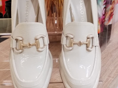  В магазине обуви «Laviatti» дополнительная скидка 30% на осенние туфли!