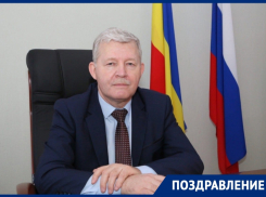 «Мы гордимся нашей Россией, мы – великая страна»: глава администрации поздравил горожан с Днем России 