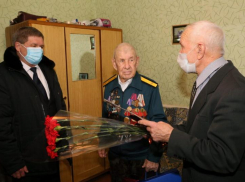 С Днем воинской славы России в Волгодонске поздравили «сына полка» Клима Неополькина 