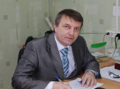 Бурлака возглавил Волгодонской район после 20-летнего руководства Мельникова