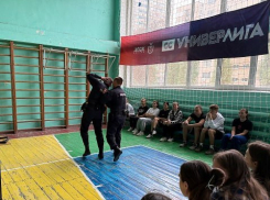 Волгодонские полицейские рассказали студентам педагогического колледжа о службе в органах внутренних дел