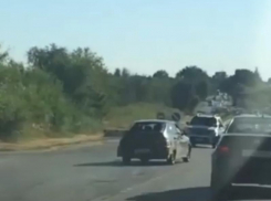 «ПДД? Не, не слышали»: подборка нарушений на дорогах Волгодонска от читателей «Блокнота»