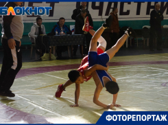 Более 100 спортсменов приняли участие в рейтинговом турнире по греко-римской борьбе в Волгодонске 