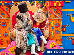 Ярко, жарко и весело Волгодонск проводил зиму: фоторепортаж с масленичных гуляний