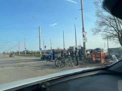 72-летнего водителя и его пассажирку увезли в больницу после ДТП в Волгодонске