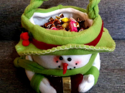 Подарки на Новый год для детей из малообеспеченных семей от администрации будут стоить не более 302 рублей