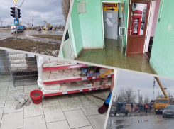 «Проблема достигла своего апогея»: Сточные воды стали заполнять подвалы и цокольные этажи домов и гостиницы в Волгодонске 