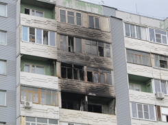 В Волгодонске в девятиэтажке сгорели четыре балкона