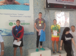 Волгодонские пловцы стартовали на чемпионате области с побед 