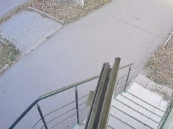 Два очень громких и похожих на серию взрывов хлопков напугали волгодонцев