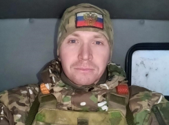 В Цимлянске на Аллее Героев прошли похороны кавалера ордена Мужества и бывшего жителя Волгодонска Владимира Чугайнова