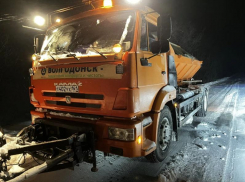 Дорожные службы Волгодонска проводят работы по устранению последствий снегопада