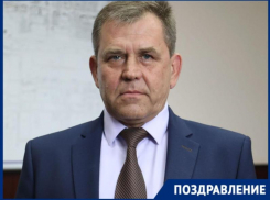 «Этот праздник - олицетворение истинного патриотизма»: с Днем защитника Отечества и.о. главы администрации поздравил волгодонцев 