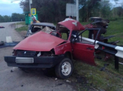 Появились фото страшного ДТП, в котором погиб 28-летний житель Волгодонска