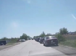 Полиция перестала пускать молодых и здоровых автомобилистов на некоторые кладбища Волгодонска 